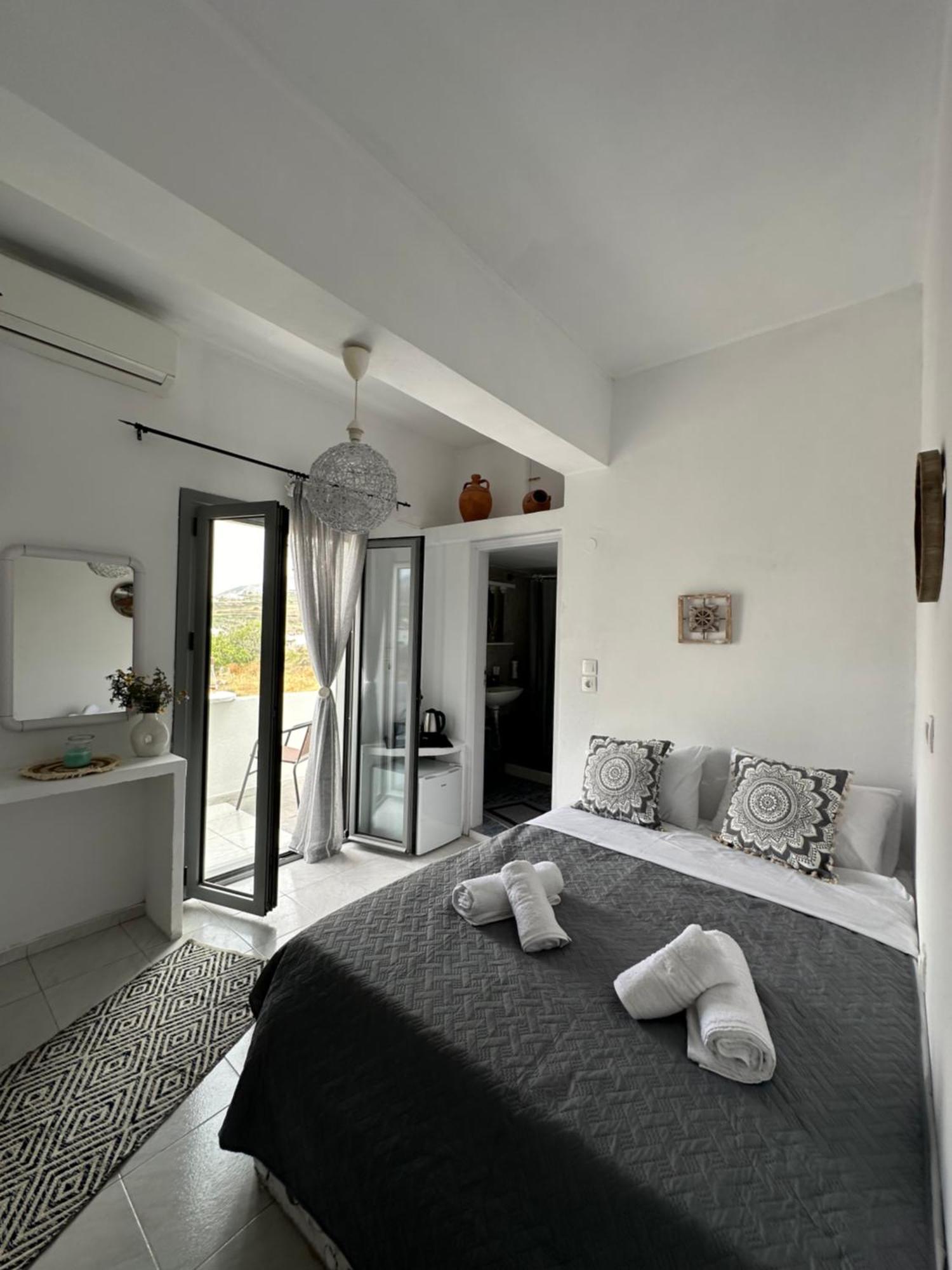 Nicole Rooms Santorini Βόθον Εξωτερικό φωτογραφία